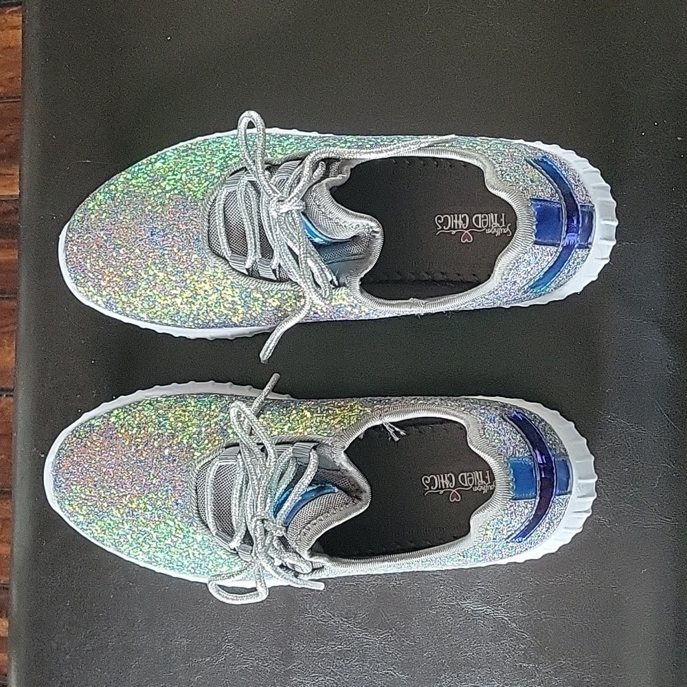Bling tennis shoes